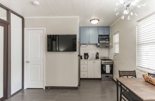 Singer Island Apartment | Relaxing and Cozy beach front apartment with pool