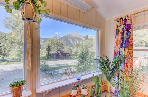 Twin Lakes Cabin | Remodeled Lake Cabin, Stunning Mtn View, New Patio