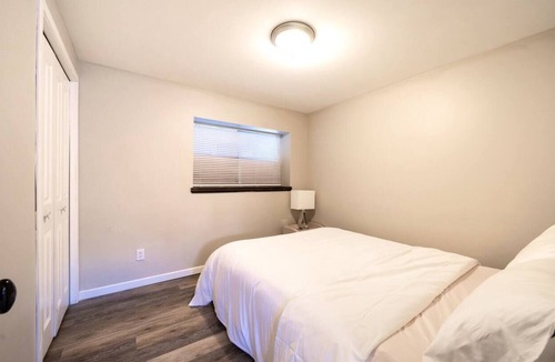 Coquitlam House | Remodelled 3 bdrm guest suite