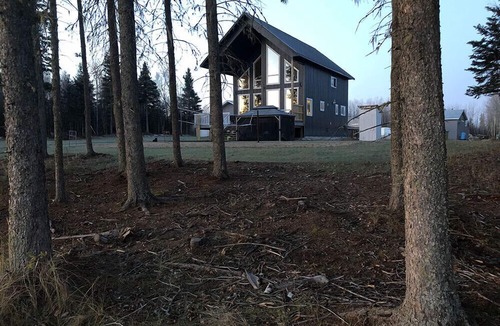 Chitek Lake Cabin | Remote luxury lake front cabin located in the middle of Saskatchewan’s forest.