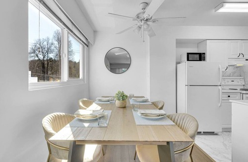 Port Moody Apartment | Renovated Port Moody Condo