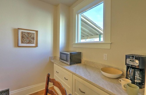 Glenwood Springs House | Renovated Victorian w/in Dwntwn Core, Walk to Pool