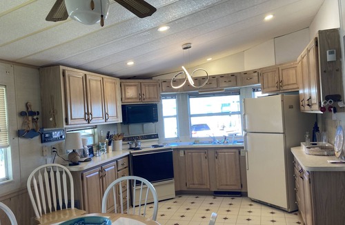 Nettles Island Cottage | Rented January Feb and march. April to December available
