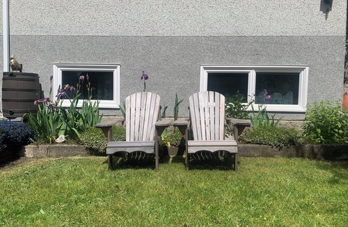 Regional District of Nanaimo House | Request a Vardo Vintage & Valuables shopping experience for free!