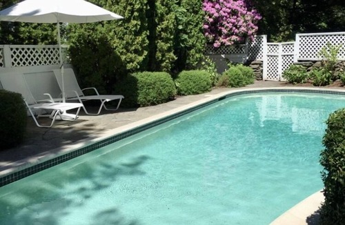 Shoreby Hill House | Reserve our final week for 2026 August 22-29 Luxury Shoreby Hill Residence.