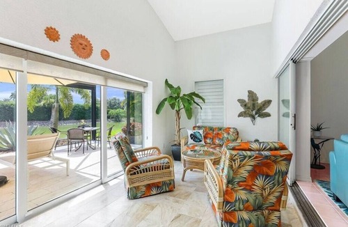 Falcons Glen House | Resort Style Oasis 3-bedroom House in Naples for a relaxing getaway