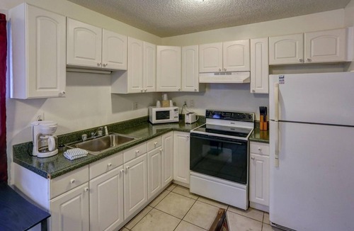 Hollywood Lakes Hotel | Richard's Motel Studio