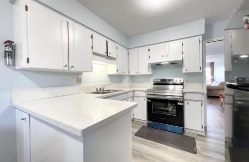Richmond House | Richmond Airport Cozy Holiday House with free shuttle