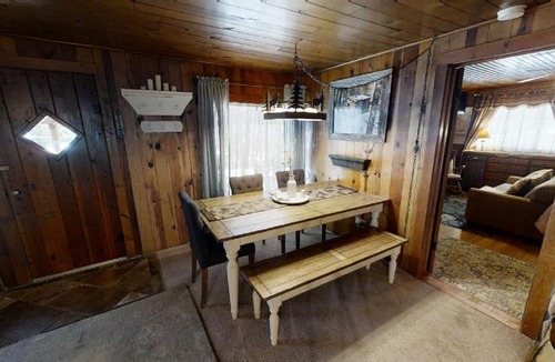 Red River House | Ridgeview Lodge