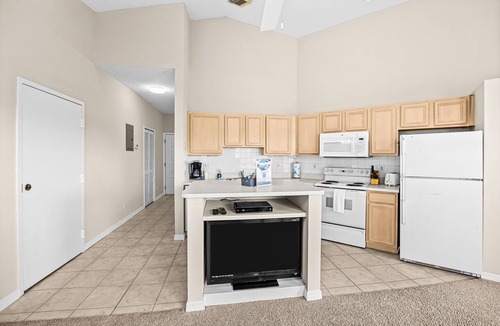 Port Saint Lucie Condo | Right Direction Rentals 1 Bedroom Villa 9906