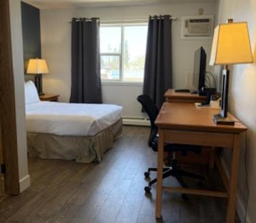 Rimbey Hotel | Rimbey Motor Inn