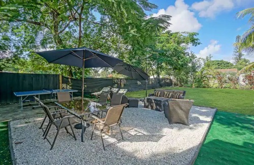 Little Haiti House | River House 4BR pool plus private parking