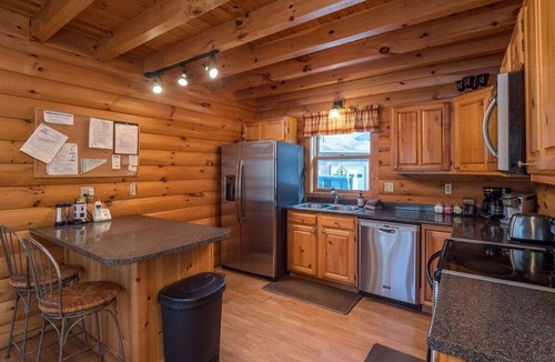 Sunday River Area House | River Ridge Lodge w/Fireplace and Hot Tub!