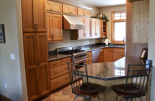Grand Lake House | Riverfront. 5 Beds, 3 Baths