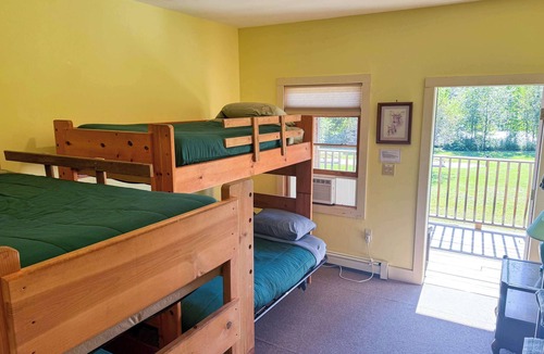 The Forks Cabin | Riverfront Double Bunk Room in West Forks