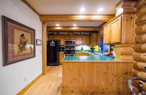 Estes Park Cabin | Riverfront lodge w/hot tub! Borders Natl Park