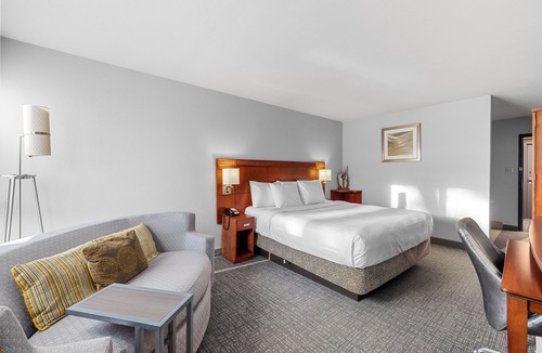 Casper Hotel | Riverside Hotel & Conference Center