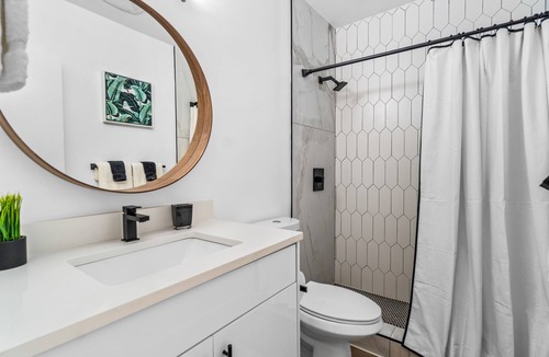 Deerfield Beach Apartment | Riverview Palms 2|Prime Waterfront|Pool|Walk2Beach