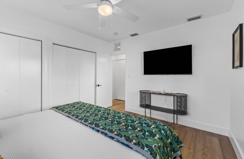 Deerfield Beach Apartment | Riverview Palms 2|Prime Waterfront|Pool|Walk2Beach