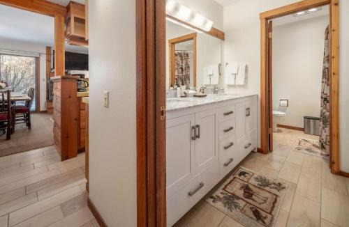 Moose Wilson Road Apartment | RMR: Chokeberry 3813 Condo in The Aspens