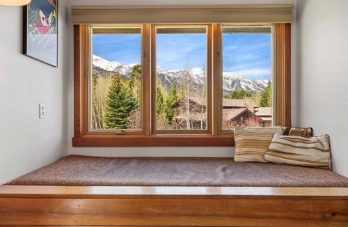 Moose Wilson Road Condo | RMR: Geranium 2621 Condo in The Aspens/Wilson,WY