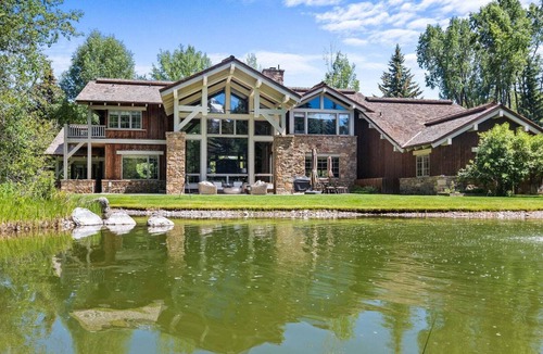 John Dodge House | RMR: Grand View Retreat Home in Wilson