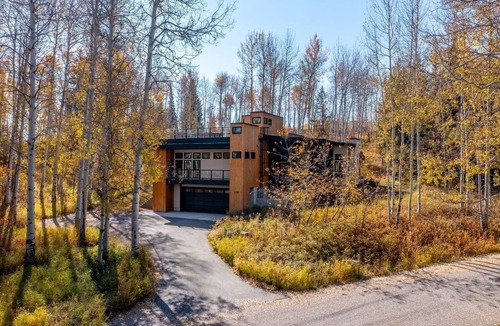 Jackson House | RMR: Skyline Escape in Jackson,WY