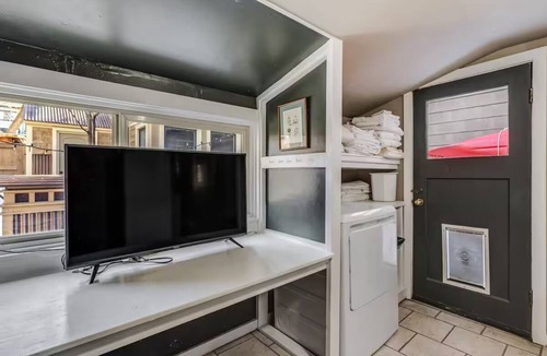 Glenwood Springs House | Roaring Fork Suite at High West Spa House