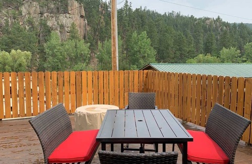 Keystone House | Rock Lodge covered parking and Private Hot Tub!
