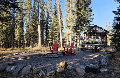 Nordegg Cabin | Rocky Mountain Cottage Rental for Four near Banff, Alberta