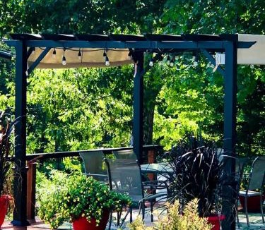 Lincolnville House | Romantic Getaway Accommodation Overlooking West Penobscot Bay in Maine