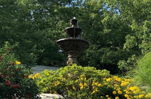 Lincolnville House | Romantic Getaway Accommodation Overlooking West Penobscot Bay in Maine