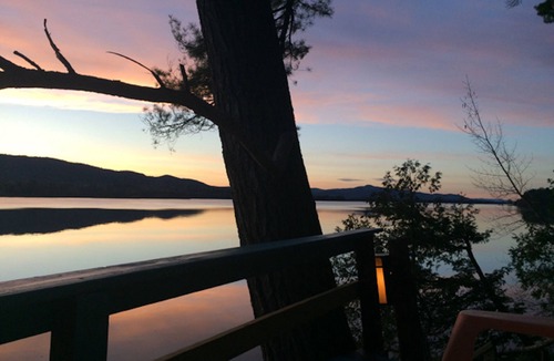 Bridport Cottage | Romantic Lakefront Cabin with Stunning Views