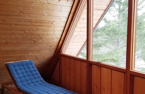 Mara Cottage | Romantic Shuswap Cabin Sauna & Larch Hills Trails