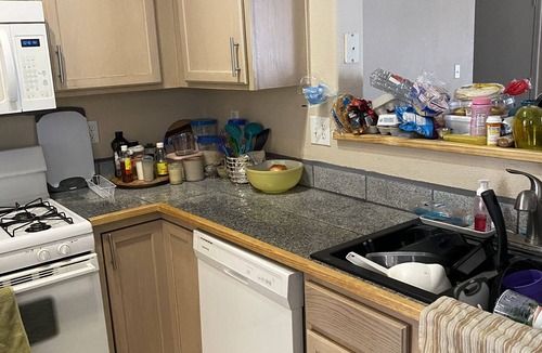 Ranchito House | ROOM ONLY! Safe, family oriented neighborhood.