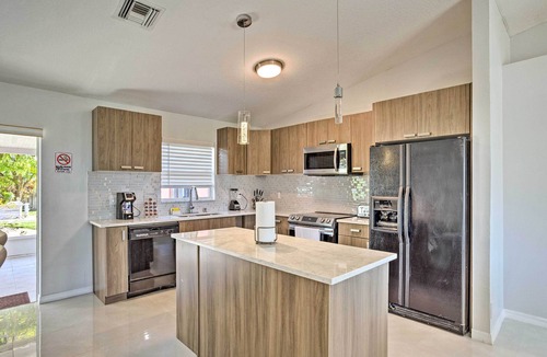 Royal Palm Beach House | Royal Palm Beach Retreat ~ 13 Mi to Beach!