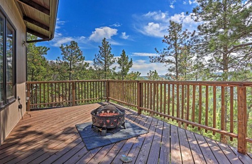 Colonial Pine Hills House | Rustic Black Hills Retreat w/Expansive Views