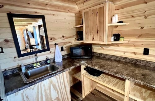 Rockerville Cabin | Rustic Cabin with Surrounded by Nature in South Dakota