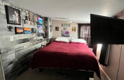 Markerville House | Rustic suite in small town Alberta Canada