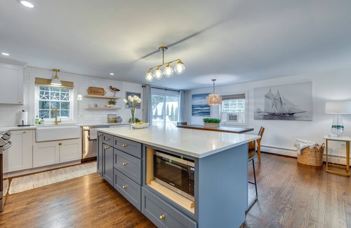 Rye House | Rye Coastal Retreat w/Deck & Outdoor Dining