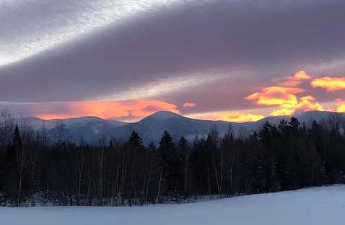 Carroll Apartment | S5 Renovated Bretton Woods Resort condo with beautiful mountain views Fast wifi