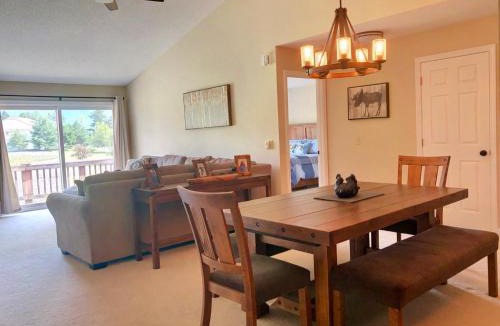 Carroll Apartment | S5 Renovated Bretton Woods Resort condo with beautiful mountain views Fast wifi