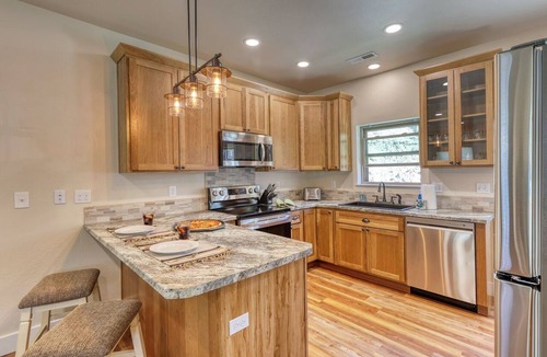 Rockerville Condo | Saddle Up For Luxury 2 Bedroom - 15 Minutes to Mt. Rushmore