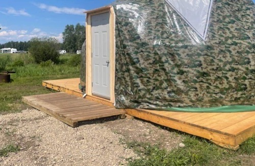 Caroline House | Safari Dome in the beautiful Boundary RV Park