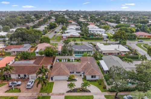 Imperial Point House | Sail Away Beach Cottage