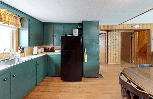 Rockwood Cottage | Salmon Run Lodge (Waterfront on the Moose River)