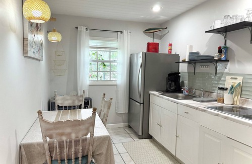 Southwest Cottage | Salthaus Suite A - King & Bunk Room, New Saltwater Pool & Spa