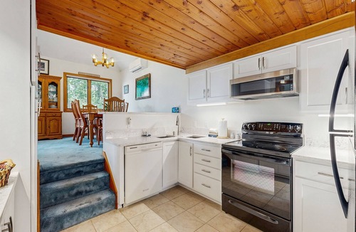 Gilford Condo | Samoset Condo w/beach, pool, tennis, game room, porch & views