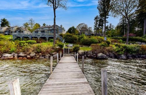 Gilford Apartment | Samoset Lakeside Retreat