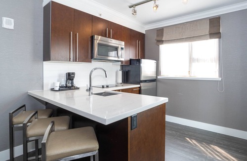 West Edmonton Hotel | Sandman Hotel Edmonton West